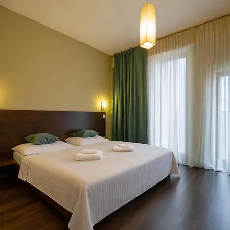 Hotel Ar Golden House Ii