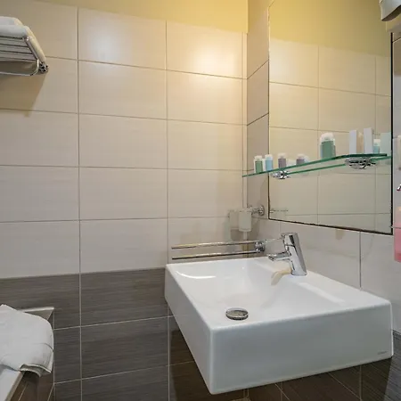 Ar Golden House Ii 4*