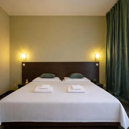 Ar Golden House Ii 4* Košice